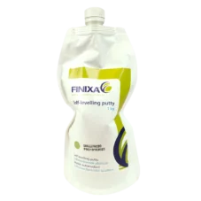 Mastic liquide autolissant